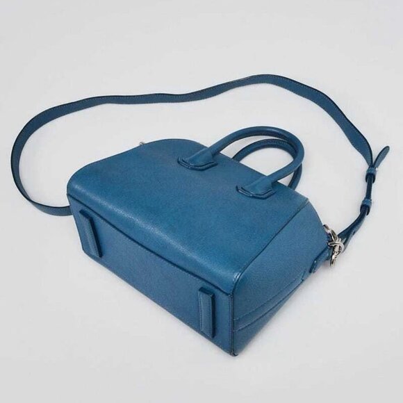 Givenchy Blue Sugar Goatskin Leather Mini Antigona Bag - Picture 3 of 11